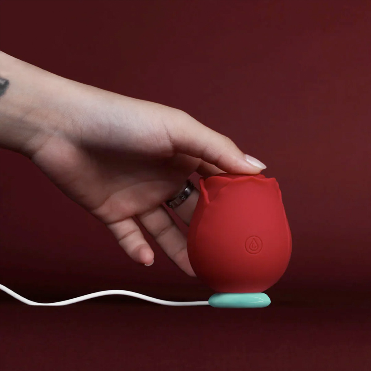Tracy's Dog Вибрирующий красный бутон розы Rose Vibrator