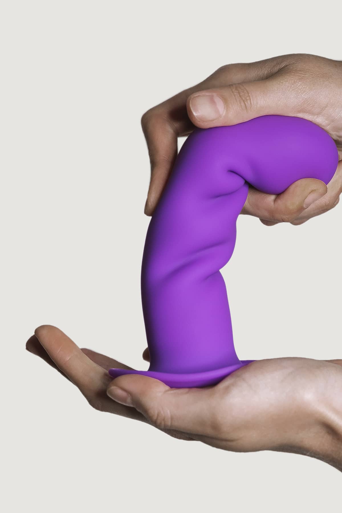 Дилдо на присоске с двойной плотностью ADRIEN LASTIC DILDO HITSENS DUAL DENSITY 03 LILA