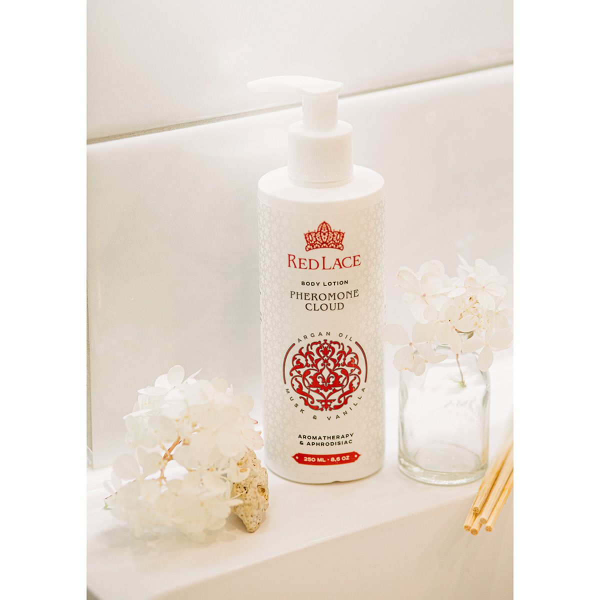 Red Lace Лосьон для тела с феромонами Red Lace Pheromone Cloud Ваниль & Белый мускус 250 мл