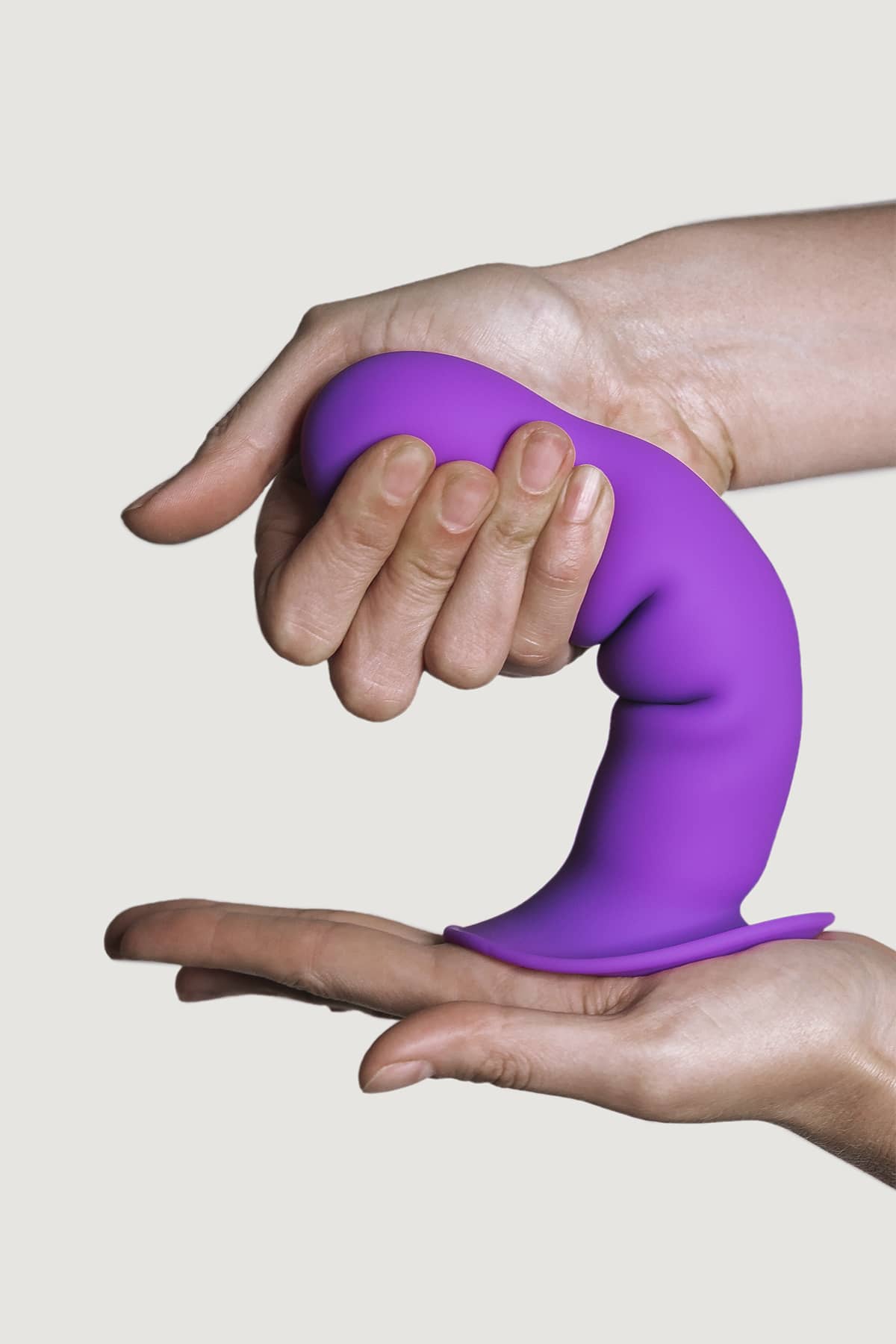 Дилдо на присоске с двойной плотностью ADRIEN LASTIC DILDO HITSENS DUAL DENSITY 03 LILA