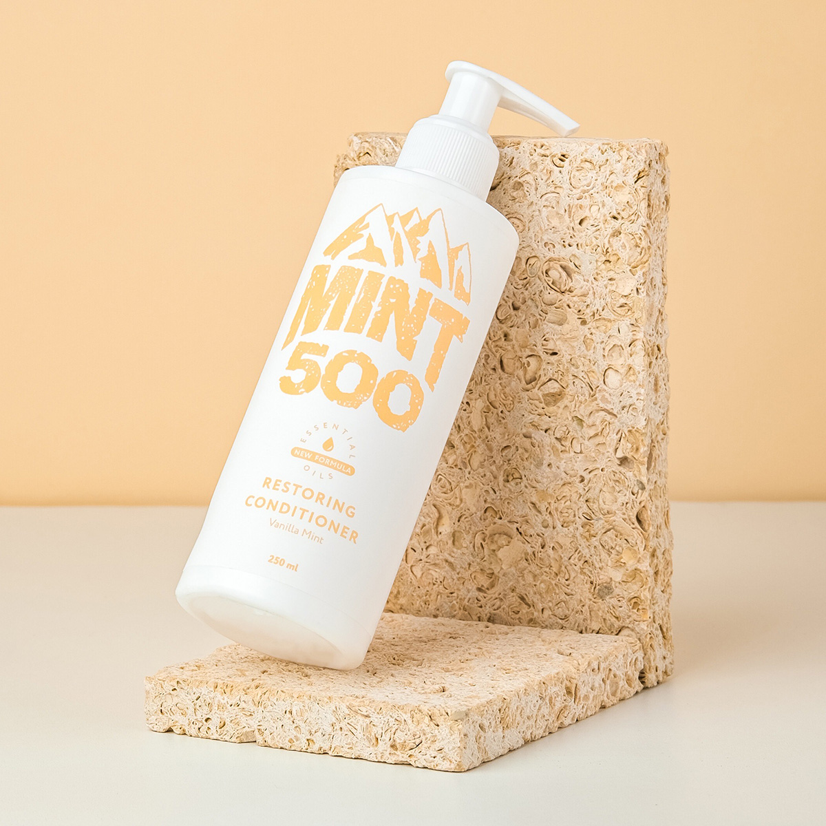 MINT500 Кондиционер восстанавливающий Mint500 Restoring Conditioner Vanilla Mint 250 мл