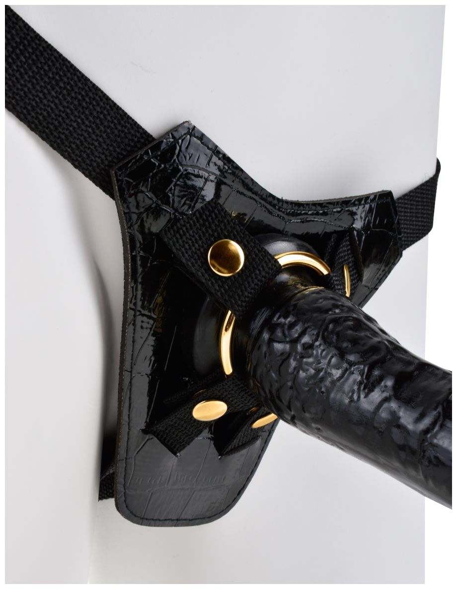 Страпон-система из перфорированной кожи Designer Strap-On