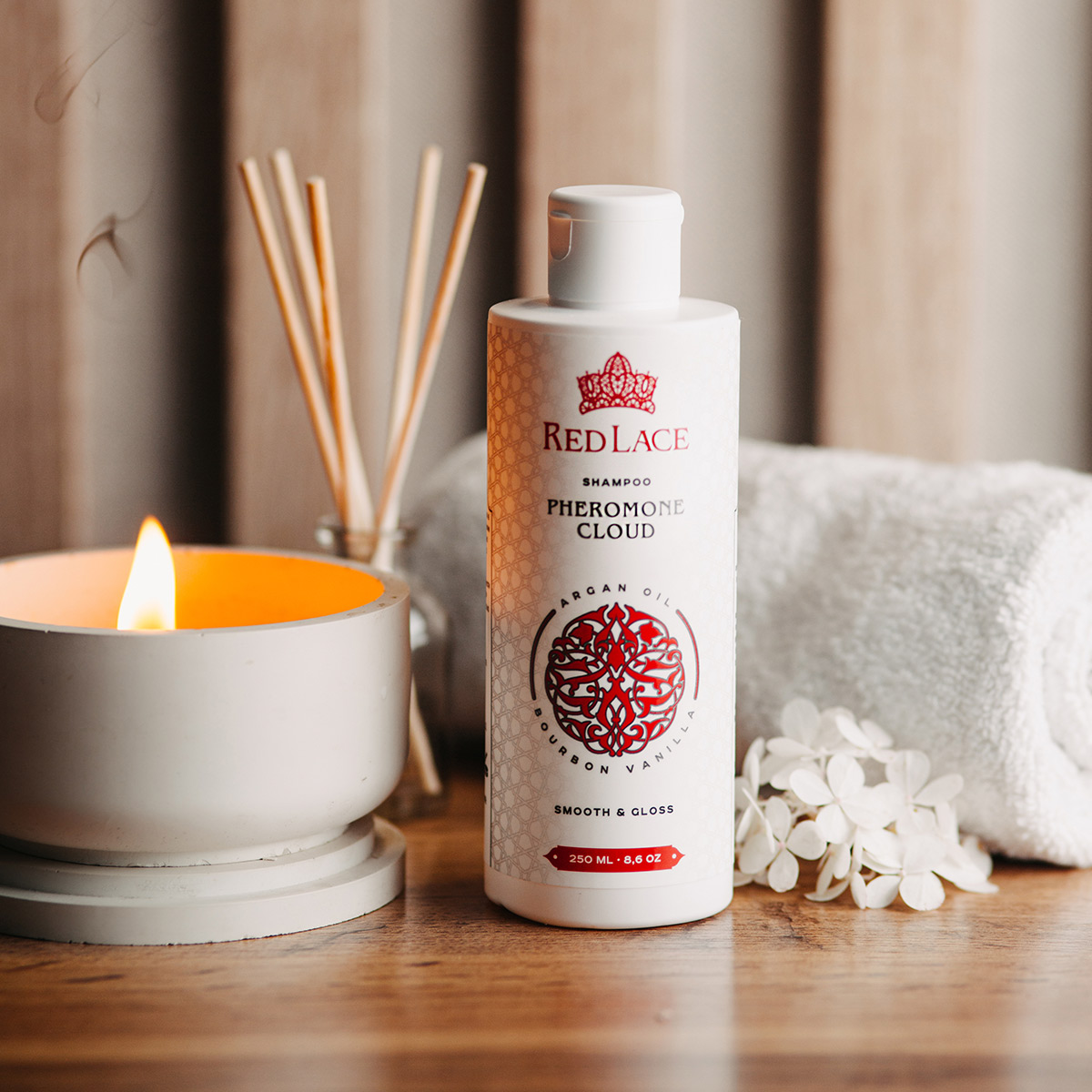 Red Lace Шампунь с феромонами Red Lace Pheromone Cloud Бурбонская Ваниль & Аргановое Масло 250 мл