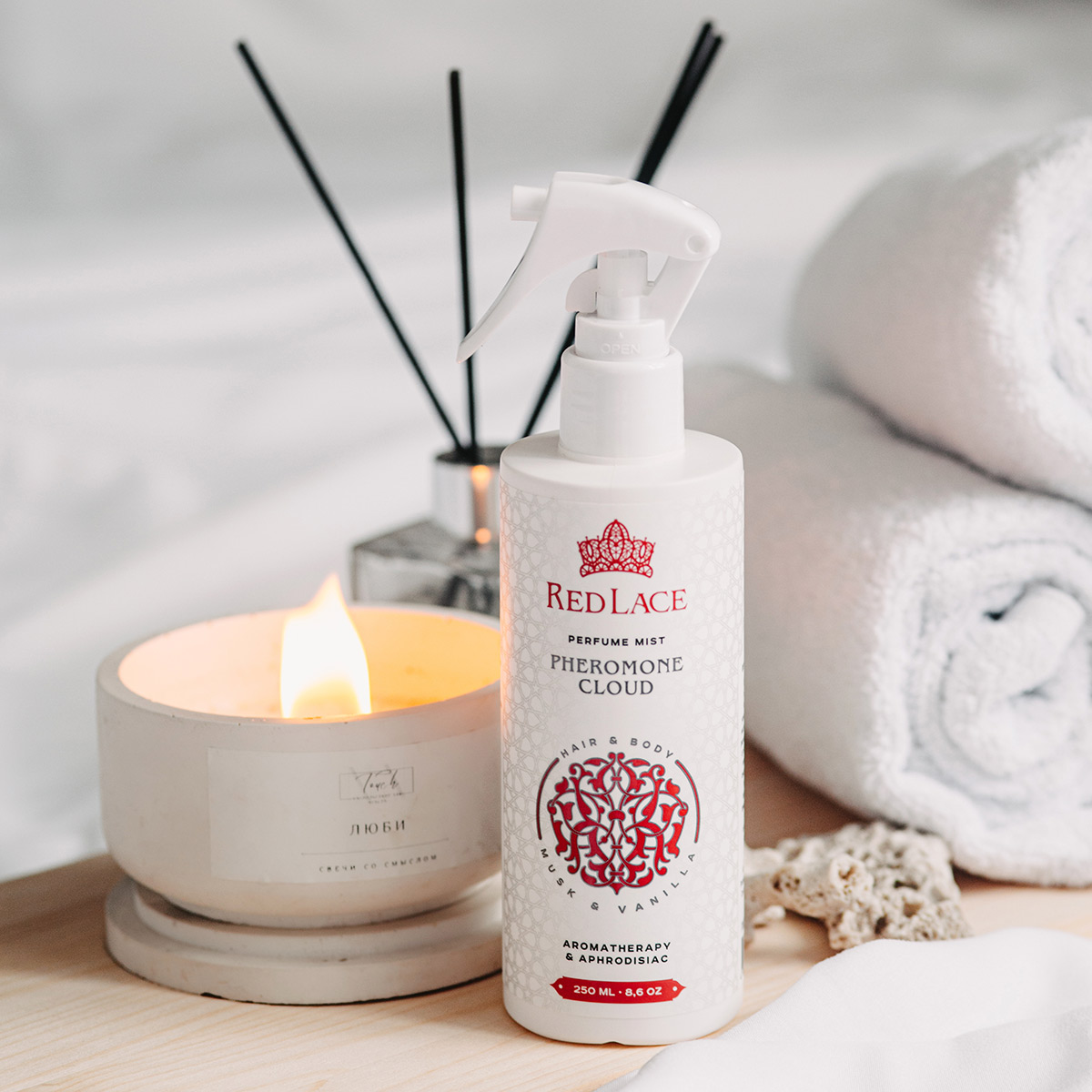 Red Lace Парфюмированный мист с феромонами Red Lace Pheromone Cloud Ваниль & Белый мускус 250 мл