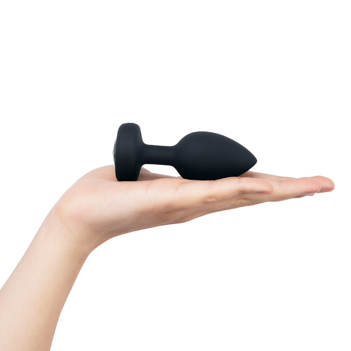 b-Vibe Вибрирующая втулка Vibrating Jewel Plug M/L черного цвета