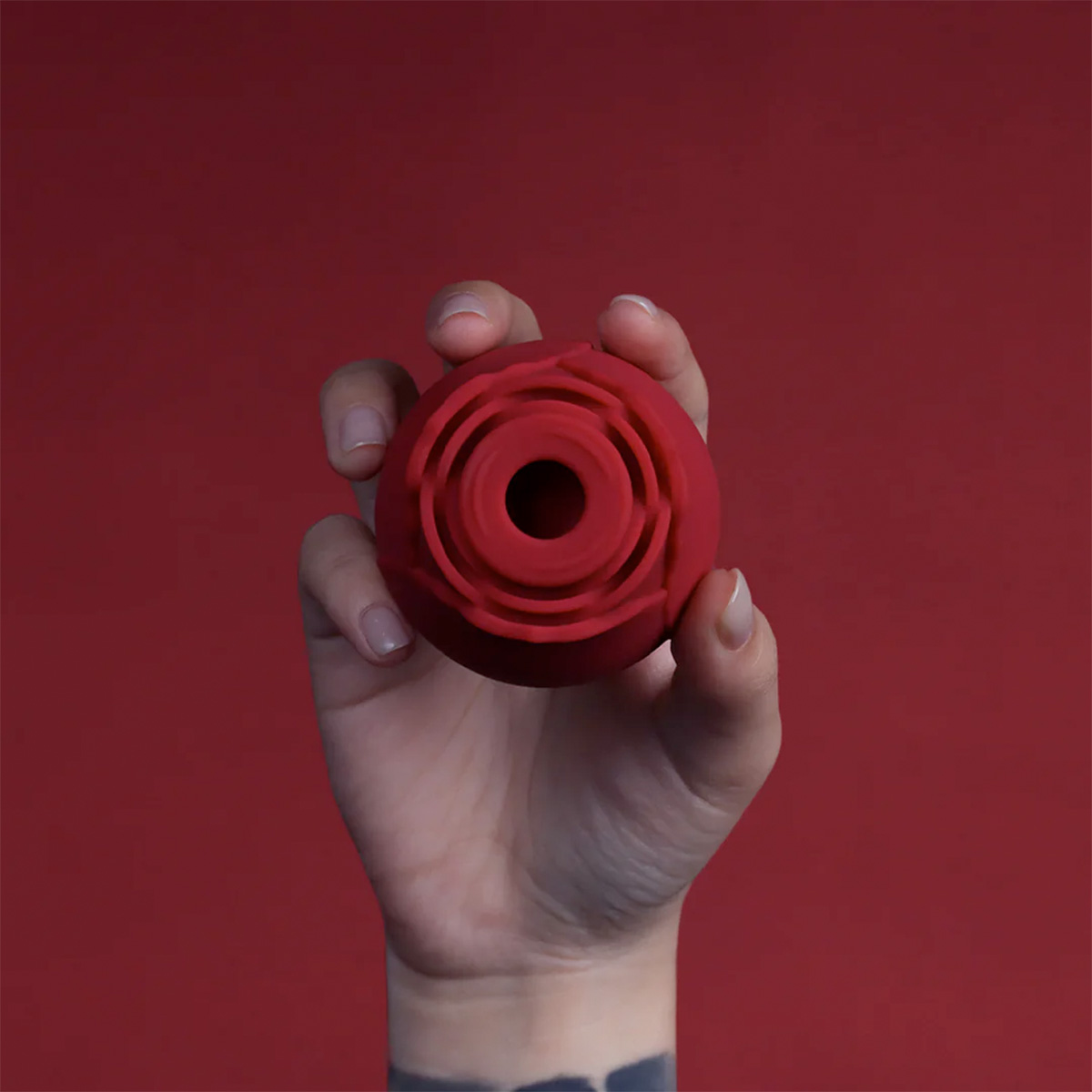 Tracy's Dog Вибрирующий красный бутон розы Rose Vibrator